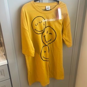 Smiley World Shirt